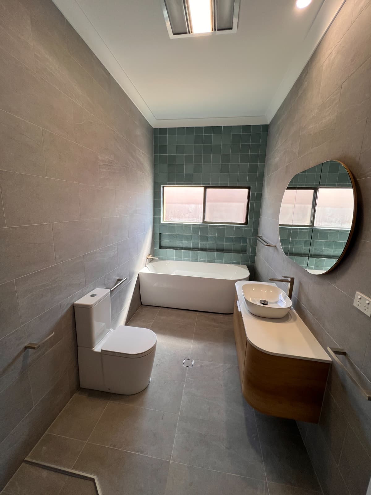Finished bathroom plumbing fit-off